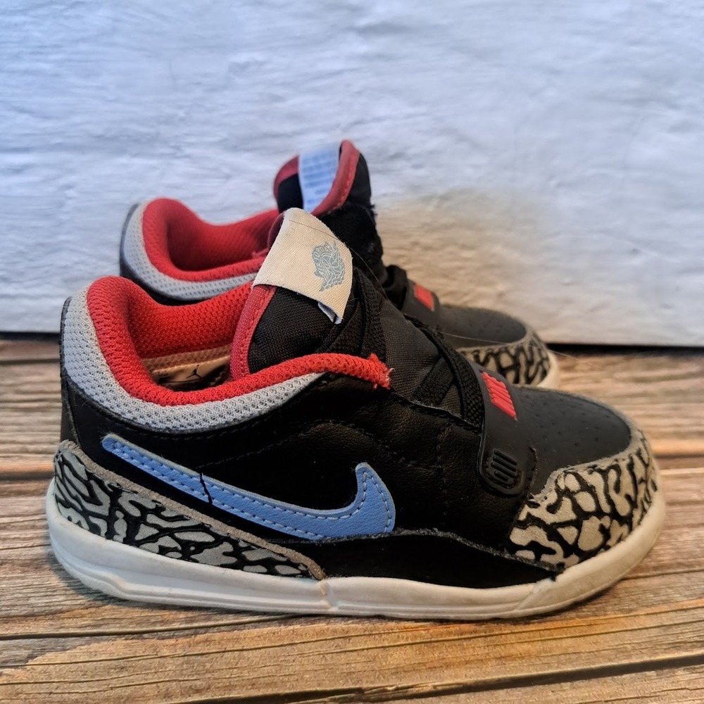 Jordan Legacy 312 Low Toddler Black University Blue Size 8C